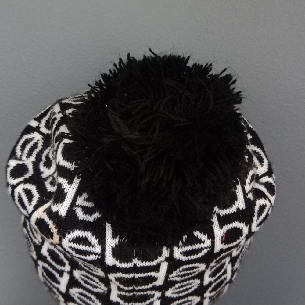 BEBE hat - Picture 4 of 10